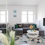 Malibu - Swietojanska Centrum - * Γκντίνια